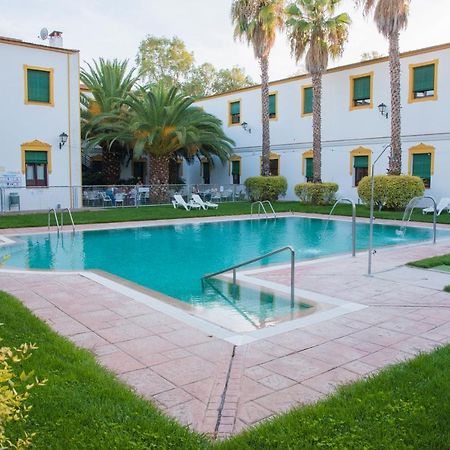 Hotel Balneario El Raposo Puebla de Sancho Perez Exterior photo