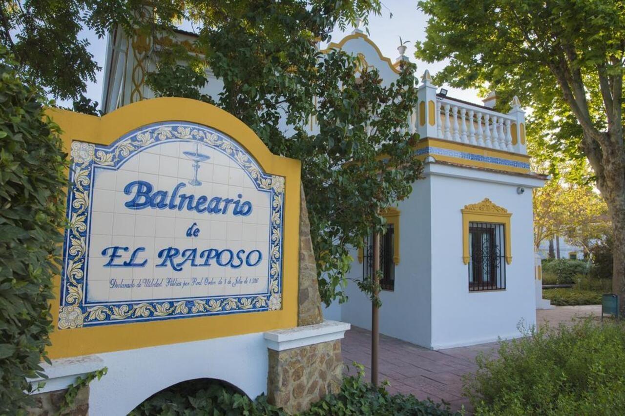 Hotel Balneario El Raposo Puebla de Sancho Perez Exterior photo